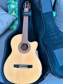 Chitarra Classica Elettrificata + Amplificatore