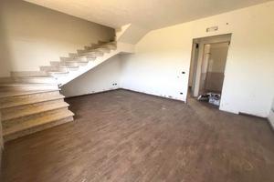 Rif.RI355| bifamiliare settingiano