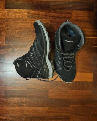 scarpe trekking Lowa