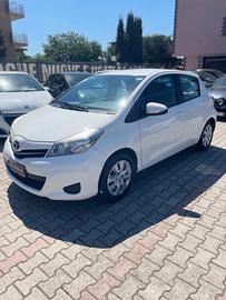 Toyota Yaris 1.0 5 porte Lounge