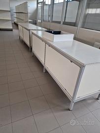 tavoli negozio magazzino