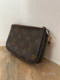 Pochette Accessoires Mini Louis Vuitton