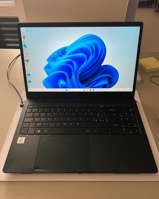 Dynabook satellite pro c50-G. Toshiba