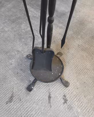 Porta utensili per camino in ferro  