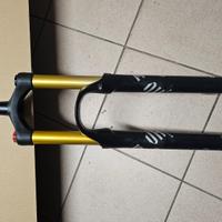 Forcella  29" 180mm steli 36mm Tapered 