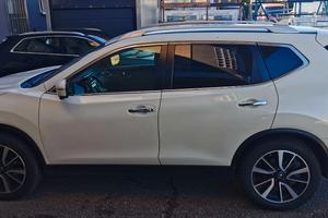 nissan x-trail tekna 2wd cambio manuale