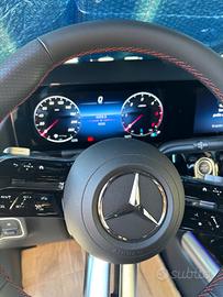Mercedes-benz  gla 200d  amg Line-2025-soli 4000 k