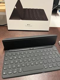 Apple Smart Keyboard