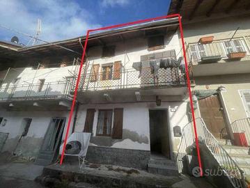 Immobile in asta di 106 m² con 3 locali a Strona