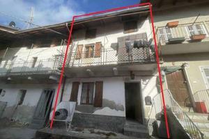 Immobile in asta di 106 m² con 3 locali a Strona