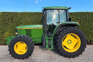 Trattore usato John Deere 6800 DT