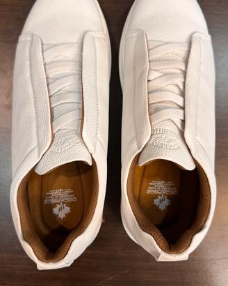 Sneakers bianche in pelle-stile casual ed elegante
