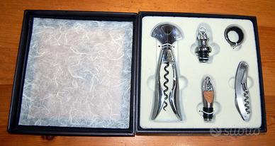 Set apribottiglie con scatola