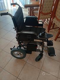 sedia a rotelle elettrica