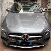 Mercedes-Benz A 200 Automatic Premium AMG Line