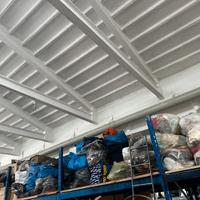 Scarpe da donna e uomo solo in stock