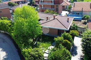 VILLA SINGOLA A ALPIGNANO