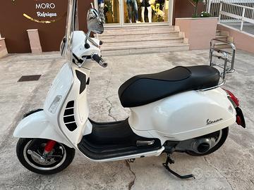 Vespa 300 GTS