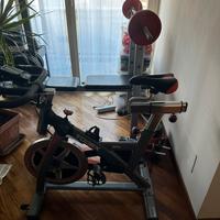 Spinbike e panca multifunzionale