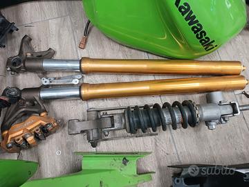 ricambi zx6r anno 2004