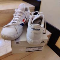 scarpe da tennis Adidas n.42