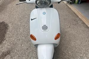 Piaggio VESPA ET2