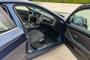 BMW 523i