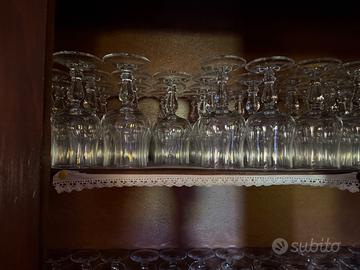 Bicchieri ristorante acqua e vino come nuovi