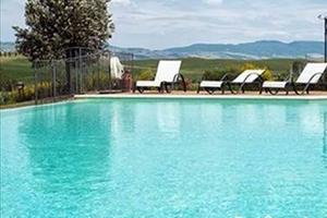 Rustico / Casale di 360 m² con più di 5 locali a C