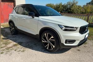Volvo XC40 D3 R-Design 150cv Geatronic