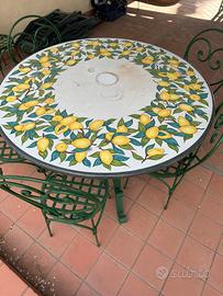 Tavolo in ceramica