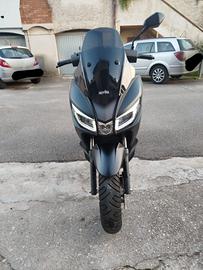 scooter aprilia sxr 50 
