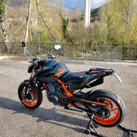 KTM Duke 890 R