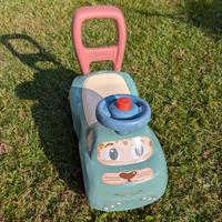 Smoby auto cavalcabile e girello 10 mesi - 15€