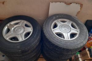 Pneumatici all season Ssangyong