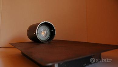 LAMPADA PIASTRA IN FERRO CON FARETTO