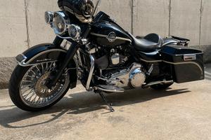 Harley Davidson Road King Chicano