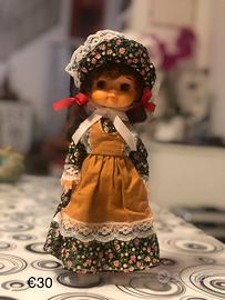 Bambola anni 70/80 abito fiori