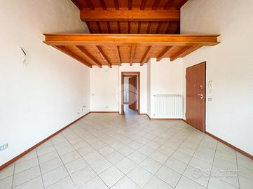 3 LOCALI A TOSCOLANO-MADERNO