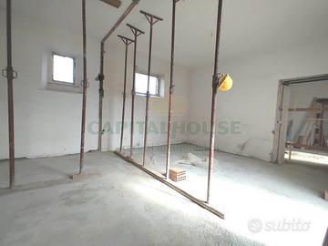 S2 bilocale in fase di ristrutturazione