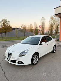 Alfa Romeo Giulietta 1.6 JTDm-2 105 CV Exclusive