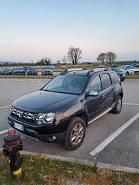 Dacia duster 4x4 con Gancio Traino
