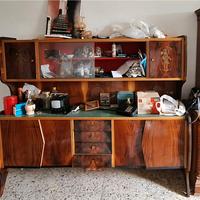 vecchia credenza da soggiorno