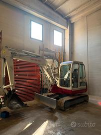 Escavatore Takeuchi 150C