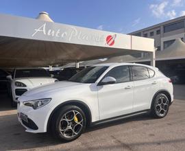 Alfa Romeo Stelvio 2.2 Turbodiesel 210 CV AT8 Q4 E