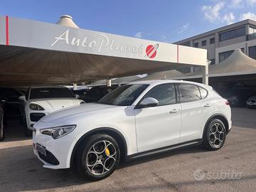 Alfa Romeo Stelvio 2.2 Turbodiesel 210 CV AT8 Q4 E