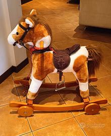 Cavallo a dondolo