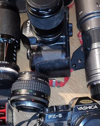 Stock fotografico analogico Yashica – 3 reflex + 7