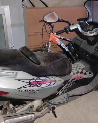 Moto  e scooter