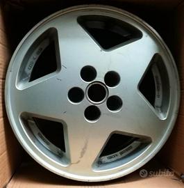 Cerchio in lega 15" originale THEMA FERRARI